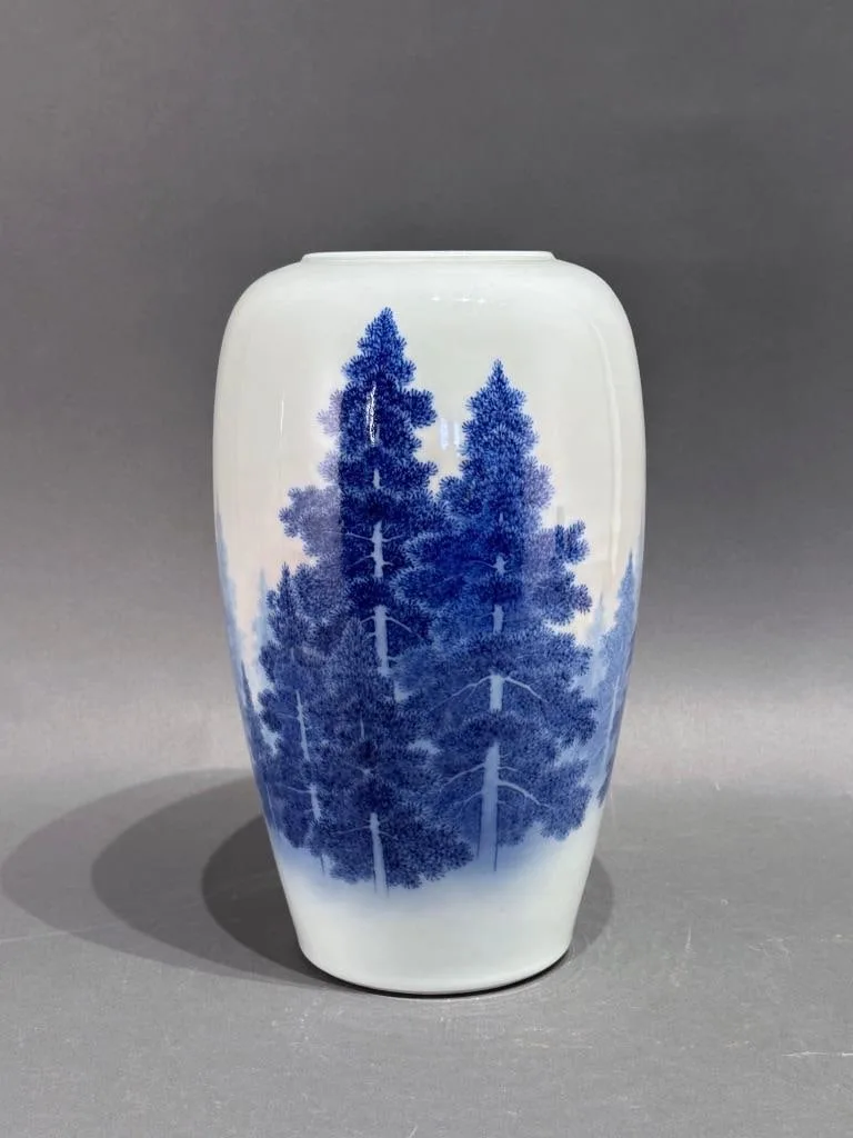 Japanese Blue and White Porcelain Vase by Makuzu Kozan II, c. 1917