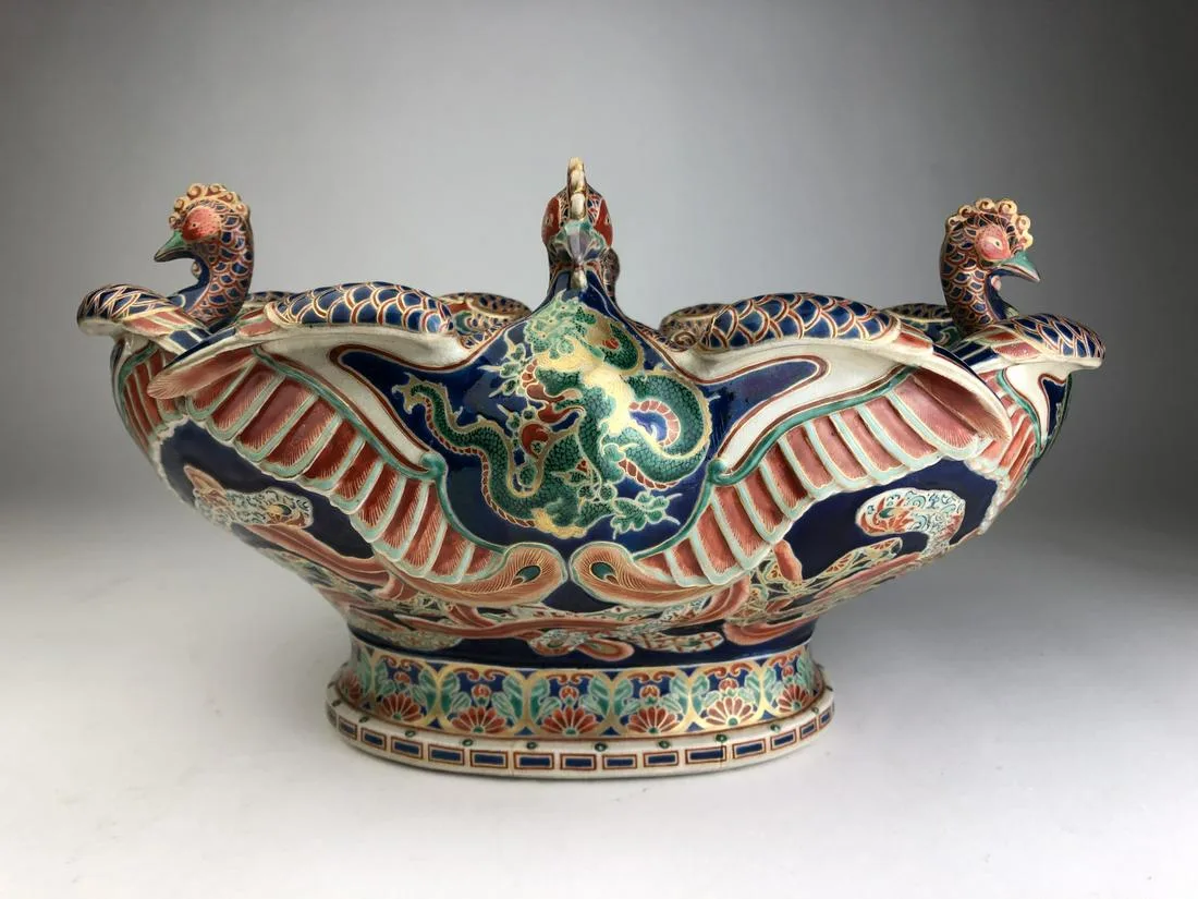 A rare Makuzu Kozan oval shaped bowl in a Satsuma