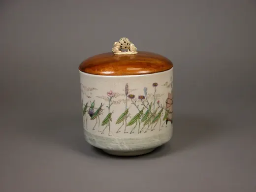 Water jar with procession of grasshoppers バッタ行列文水指, Metropolitan Museum of Art 91.1.367a,b